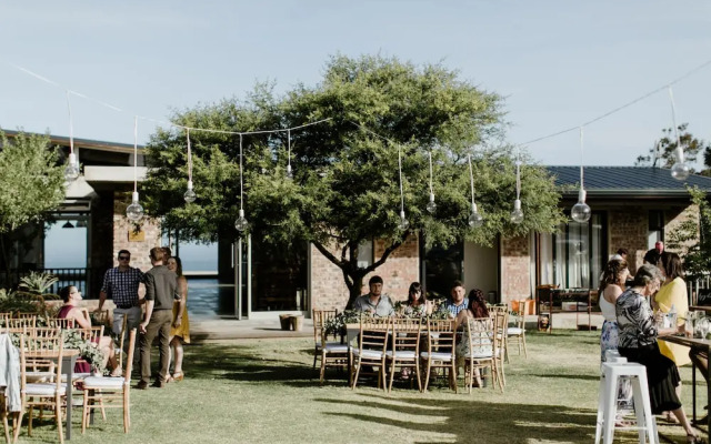 Surfari Accommodation and Venue