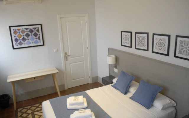 La Perla Granada Suites