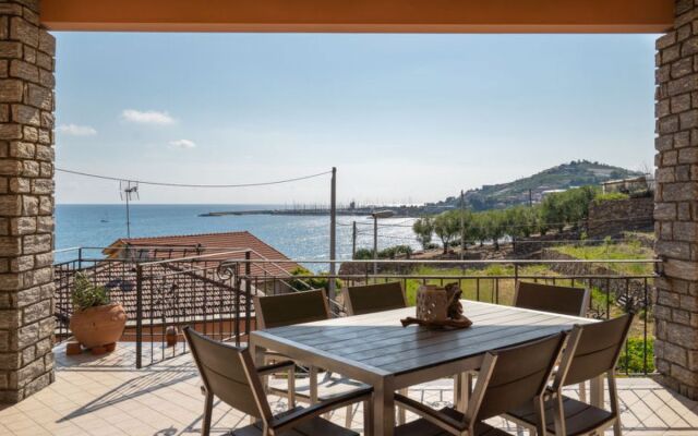 House Irma Santo Stefano al Mare