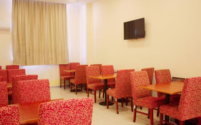HanTing Hotel (Weihai High-speed Railway Station Qilu Mall)