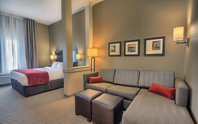 Comfort Suites Marietta - Parkersburg