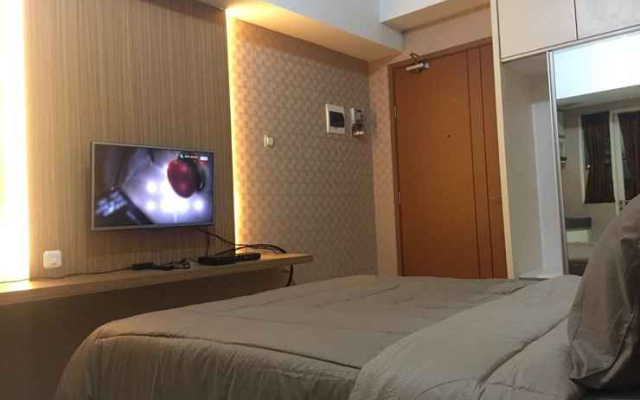 Apartemen Green Lake View By Hexa Room