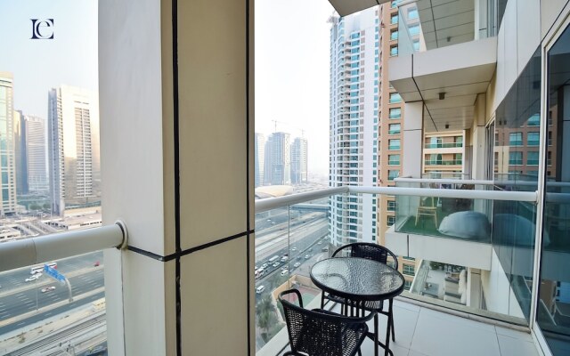 AST - Modern studio flat with balcony