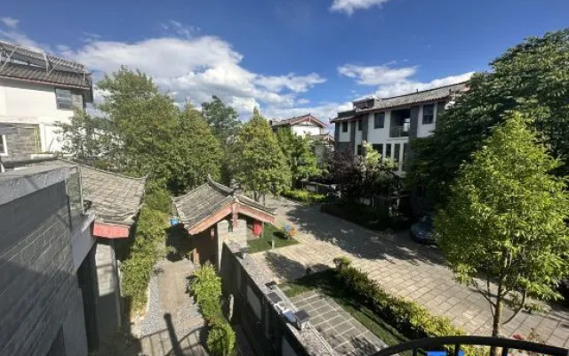 Yunmeisu AurelHaven Muyue Sunshine Golden Mountain Retreat Villa (Shuhe Old Town) – Outside – Lijiang