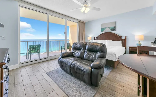 Majestic Beach Towers 1-1412
