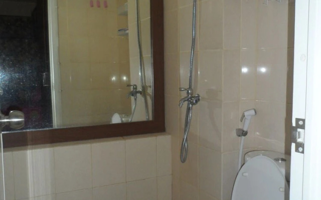 Apartment Kalibata City By Luxury Pro