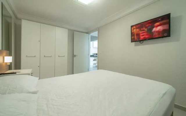 809 - Aluguel 1 quarto com churrasqueira
