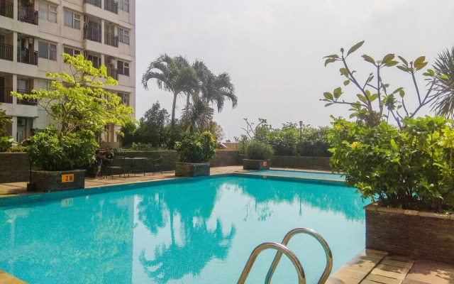 Cozy and Comfy Studio Margonda Residence 3 Apartment