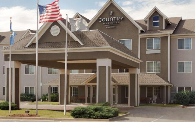 Country Inn & Suites by Radisson, Norman, OK