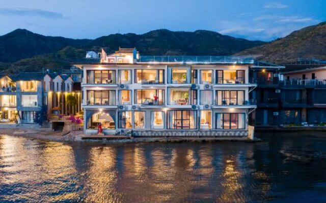 Yuntianhai Lanyue Lake View Inn (Dali Erhai Shuanglang)