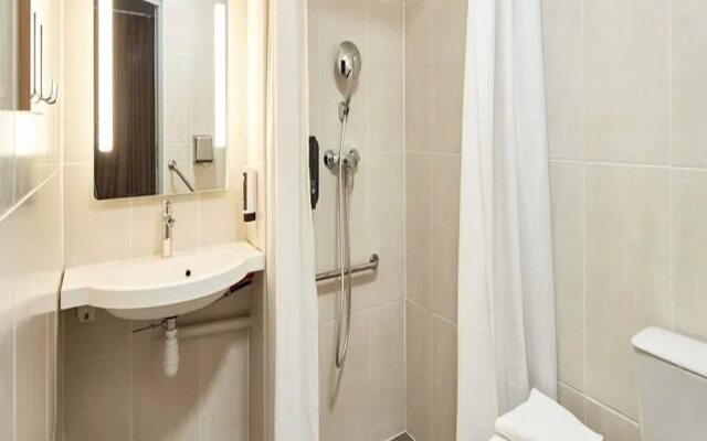 B&B HOTEL Maurepas