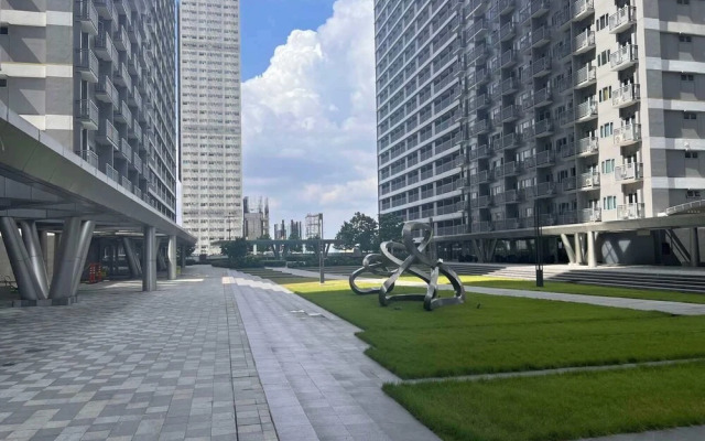 Ortigas  Business District Residences