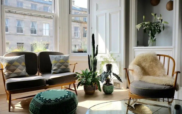 Scandi-style 1 Bedroom City Centre Apartment