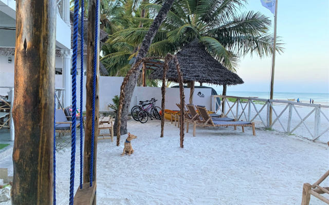 African Paradise Beach Hotel