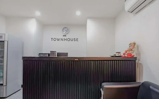 OYO TOWNHOUSE 77014 Sector 132
