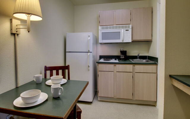 InTown Suites Extended Stay New Orleans - Metairie