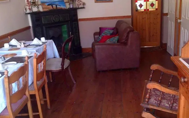 Avalon Lodge B&B