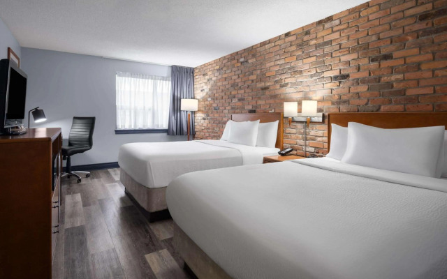 Travelodge by Wyndham Barrie