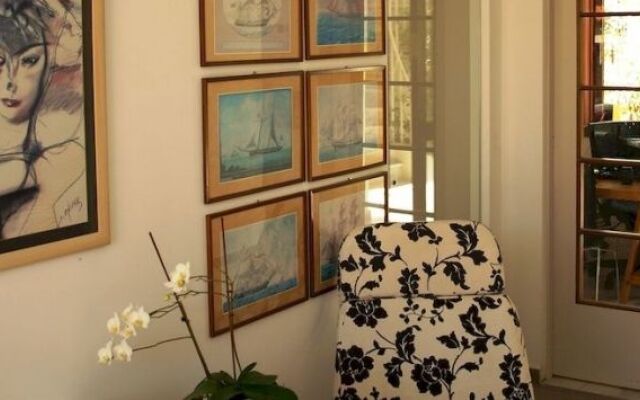 Tree of Life Art Hotel