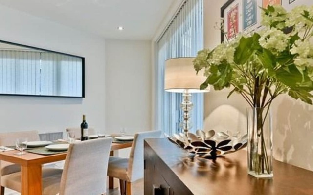 Fountain View Apartment
