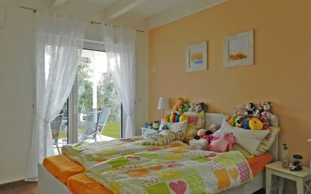 Holiday Apartment Deck Boat