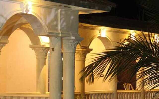 Kanj Gir Lion Resort