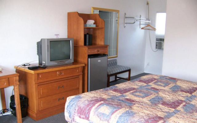 North Shore Wayside Inn