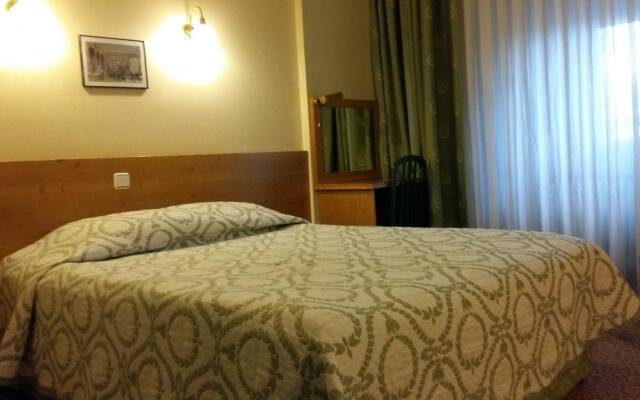 Onder Otel