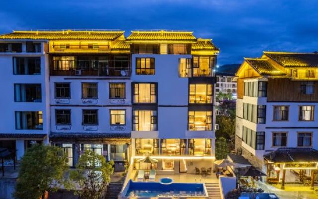 Qianhuan·evelyn·Wangshan Light Luxury Pool Homestay (Libo Xiaoqikong East Gate)
