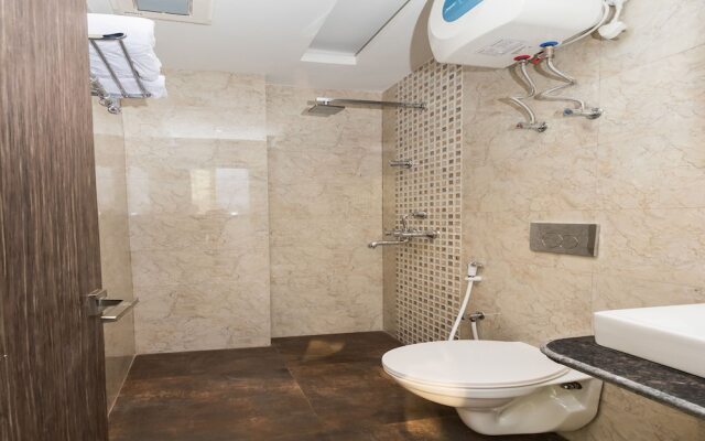 OYO 10614 Hotel Glassotel