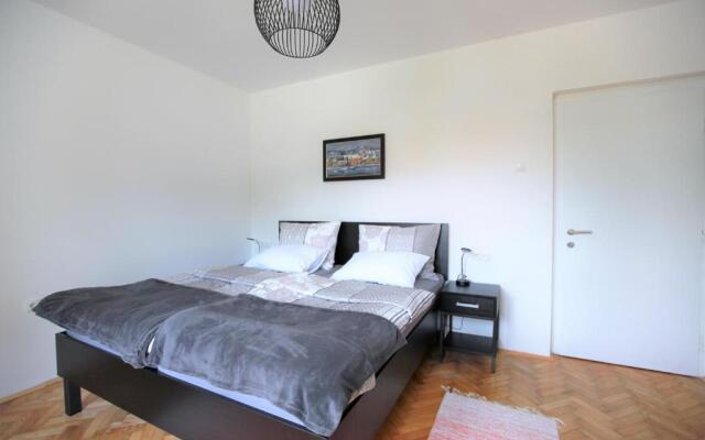 Apartment Gondola