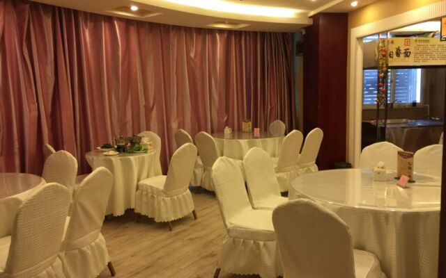 GreenTree Inn Huaian Chuzhou Avenue Zhou Enlai Memorial Hall Hotel
