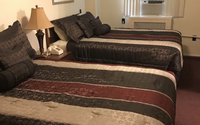 The Mountaineer Hotel