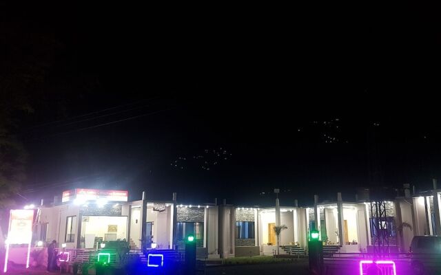 Galaxy cottages