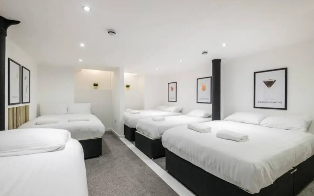 Host Apartments Fleet Nightlife I