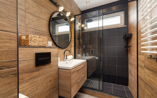 Apartment Lema Cracow by Renters
