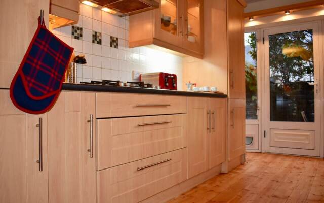 Traditional 2 Bedroom House in Dublin City Centre