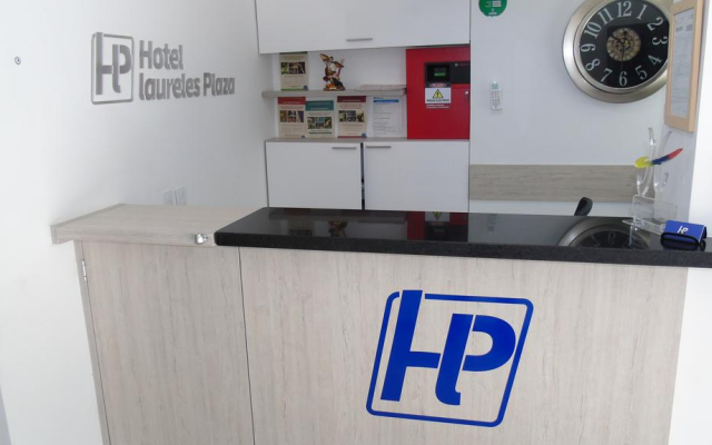 Hotel Laureles Plaza