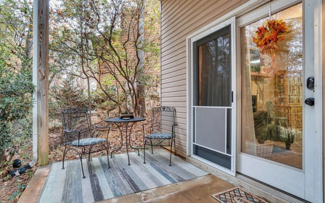 'innsbruck Alpine Getaway' w/ Shared Hot Tub!