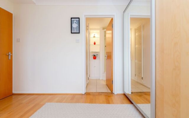 Holland Park Heights by BaseToGo