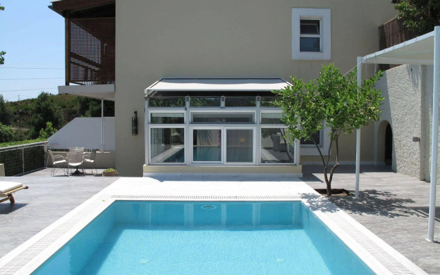 Atrium Hotel