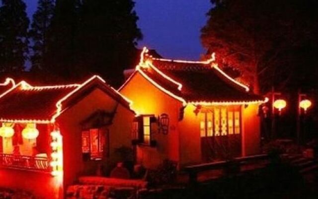 Lotus Root Inn- Xitang