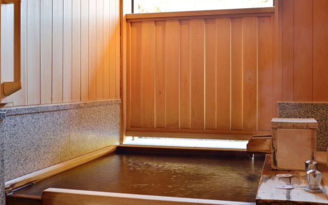Narashino no Sato Gyokusui - Adults Only