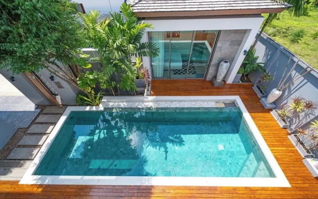 Teak 5BR Pool Villa Bang Tao + Airport Shuttle