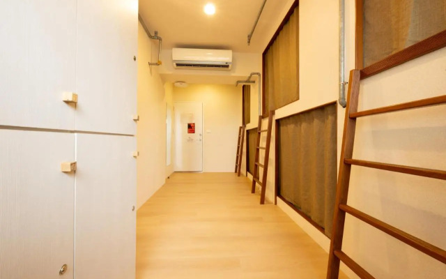 Apartment 10F