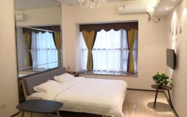 Xin Yue Zhi Lv Hotel