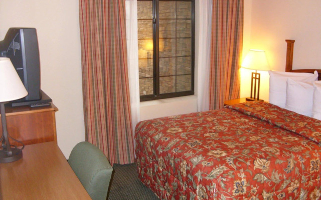 Staybridge Suites Wilmington-Newark by IHG