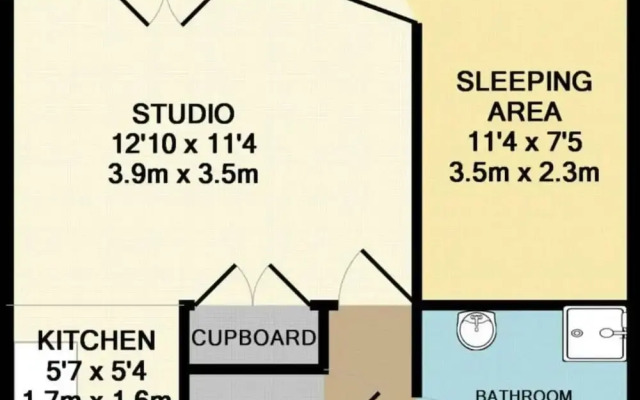 Sunny 1 Bedroom Apartment In Fun Neighbourhood