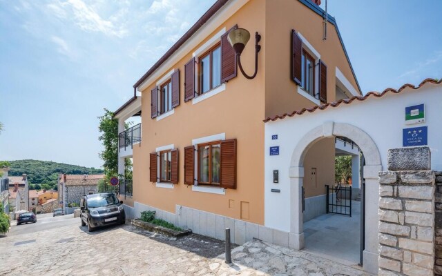 Awesome Home in Vrsar With Wifi and 4 Bedrooms