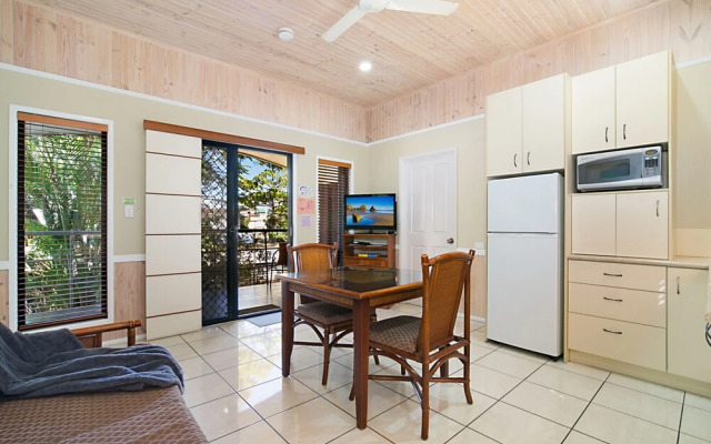 South Gladstone Motel